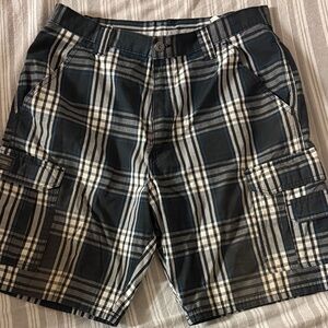 Wrangler Men's Cargo Shorts - navy and White Plaid. Size 32